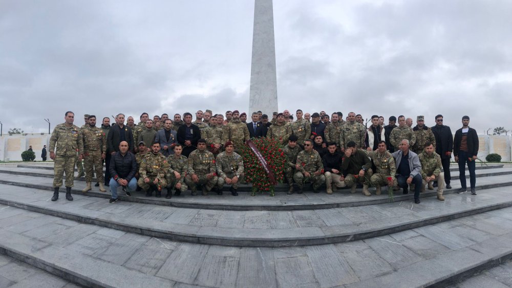 27 Sentyabr – Anım Günü münasibətilə xüsusi təyinatlı qaziləri Şəhidlər Xiyabanını ziyarət edib