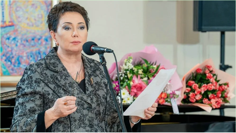 Xalq yazıçısı Elmira Axundovanın yaradıcılıq gecəsi keçirildi