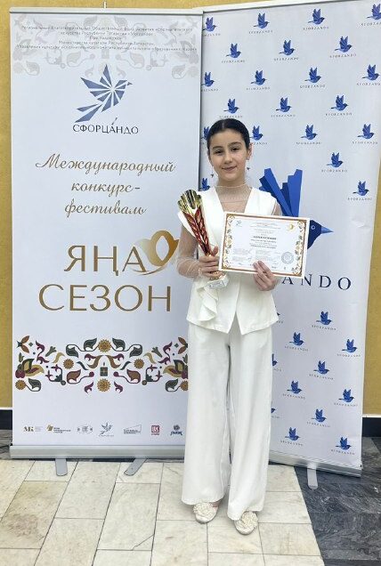 
Tatarıstanda gənc pianoçu Sura Firdovsili Yana Sezon Beynəlxalq Müsabiqə və Festivalında birinci dərəcəli mükafat qazanıb