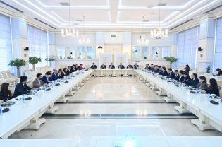 Gənclər və idman komitəsinin iclasında Gənclər Fondunun 2024-cü ildə fəaliyyəti haqqında təqdimatı keçirilib