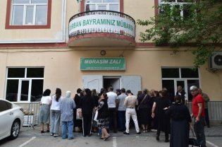 Yasamal Rayon Bələdiyyəsində Qurban bayramı sovqatı paylanılılıb
