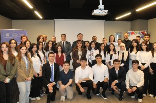&ldquo;Mədəniyyət vasitəsilə davamlı sülh yaradaq!&rdquo; Beynəlxalq Forumu öz işinə başladı