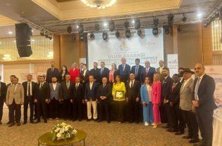 Elazığda &ldquo;Uluslararası Sağlık Turizmi Zirvesi&rdquo; uğurla başa çatdı -FOTOLAR