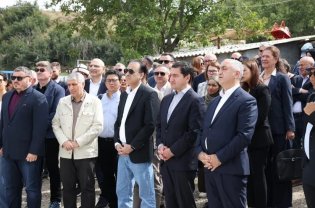 Sülhə qarşı Ermənistan cəmiyyətinintəəssüf doğuran reaksiyası