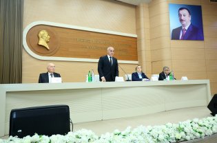 Binəqədidə strateji hədəflər və qarşıda duran vəzifələrə həsr olunmuş müşavirə keçirilib