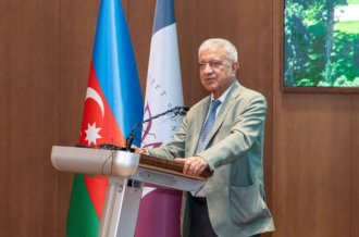 Professor Hafiz Paşayevin 85 illik yubileyinə həsr olunmuş məqalə