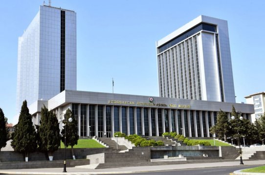 Milli Məclisin yaz sessiyasında ilk iclas- Gündəlik AÇIQLANDI