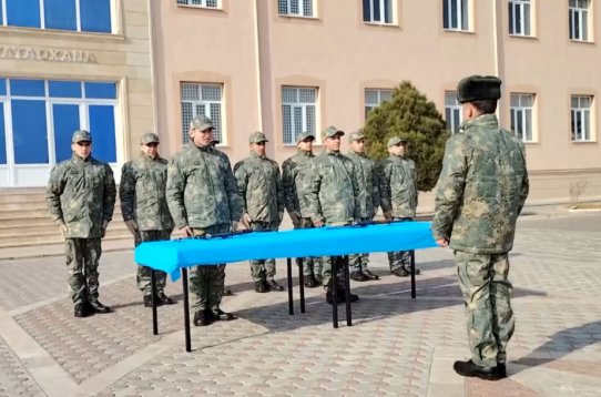 Əlahiddə Ümumqoşun Orduda gənc əsgərlərin hazırlığına xüsusi diqqət göstərilir
