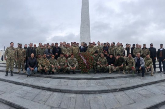 27 Sentyabr – Anım Günü münasibətilə xüsusi təyinatlı qaziləri Şəhidlər Xiyabanını ziyarət edib