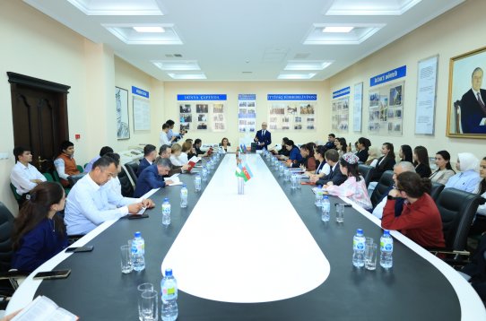 Daşkənddə Mahirə Nağıqızının özbək dilində çap olunan şeirlər toplusunun təqdimatı olub