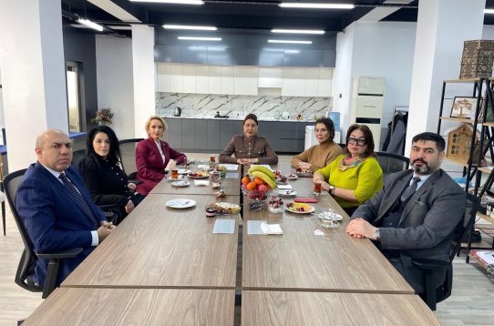 Bakıda qadın sahibkarlığının inkişafı və beynəlxalq biznes əməkdaşlığı müzakirə olunub
