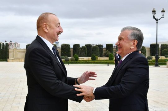 Ortaq dəyərlər üzərində yüksələn müttəfiqlik