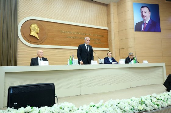 Binəqədidə strateji hədəflər və qarşıda duran vəzifələrə həsr olunmuş müşavirə keçirilib